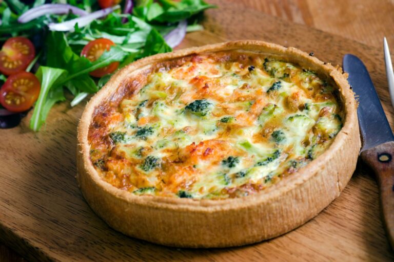 Quiche low carb de brócolis e mussarela: combinação deliciosa para qualquer ocasião 1 Quiche low carb.