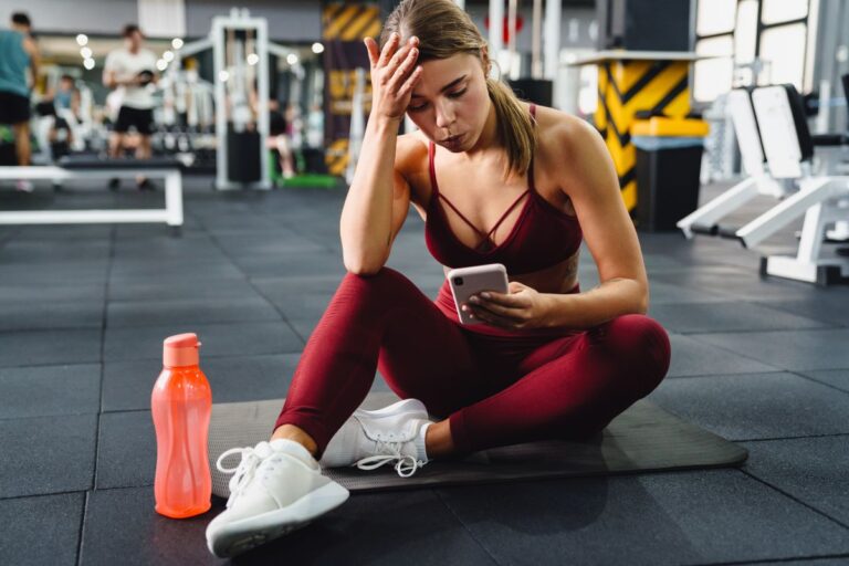 Você usa apps fitness? Descubra os perigos que ninguém te conta 5 apps fitness.