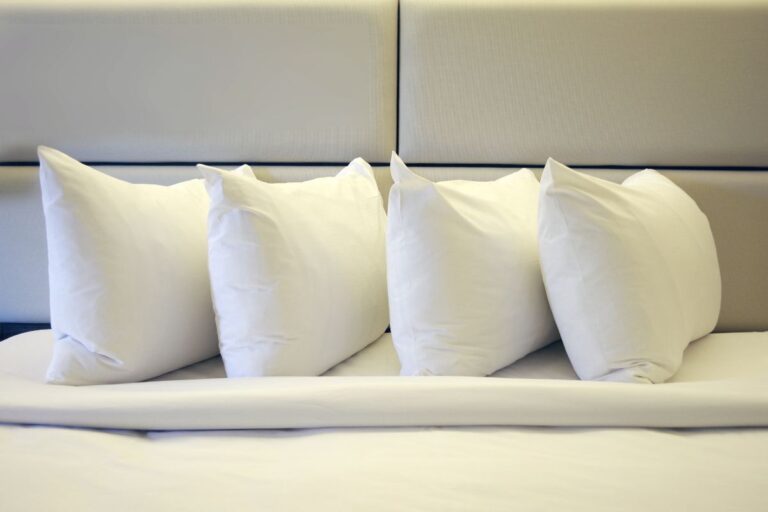 Descubra como lavar travesseiro corretamente e garantir uma noite de sono perfeita 6 como lavar travesseiro.