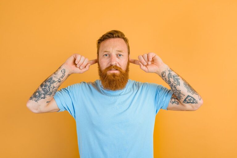 Estresse crônico e surdez.