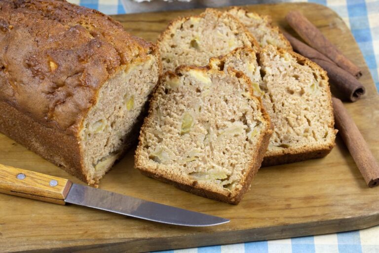 Bolo de maçã fitness: receita simples e prática que você estava procurando 1 bolo de maçã fitness.