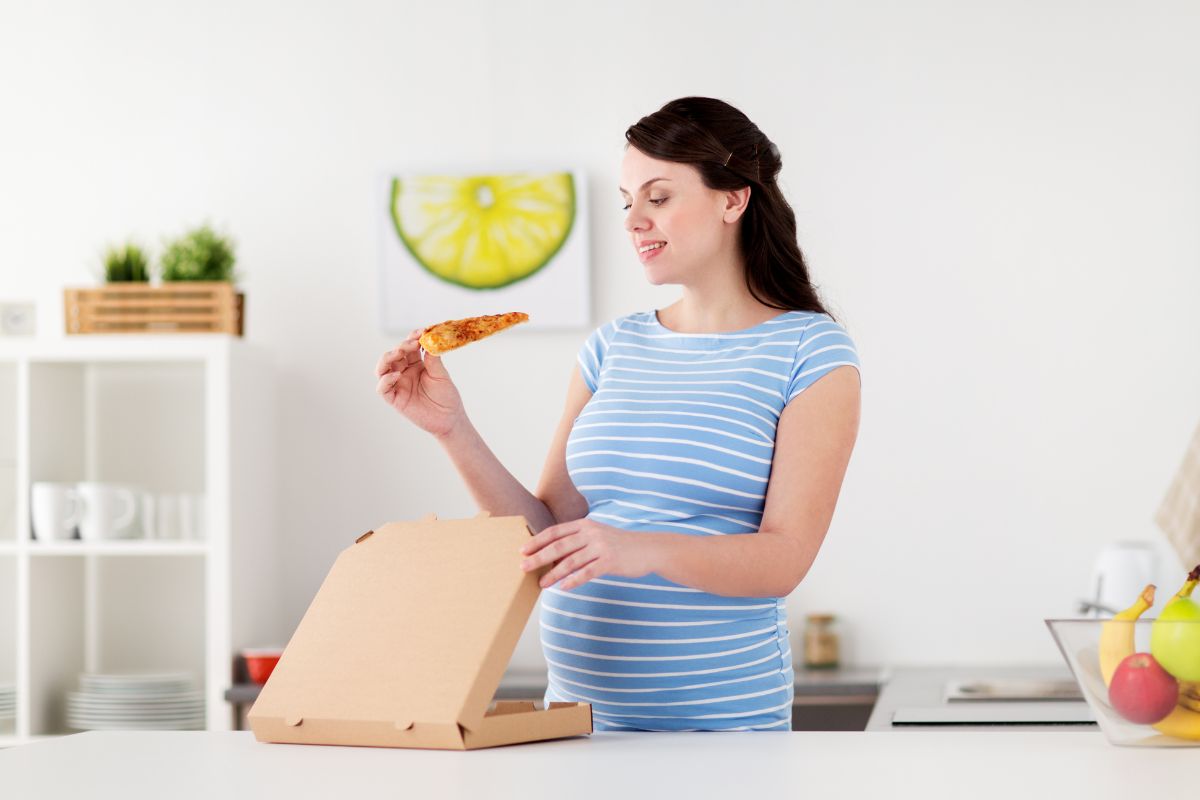 Grávida pode comer pizza? Estudo revela impactos que você não imaginava 1 Grávida pode comer pizza?