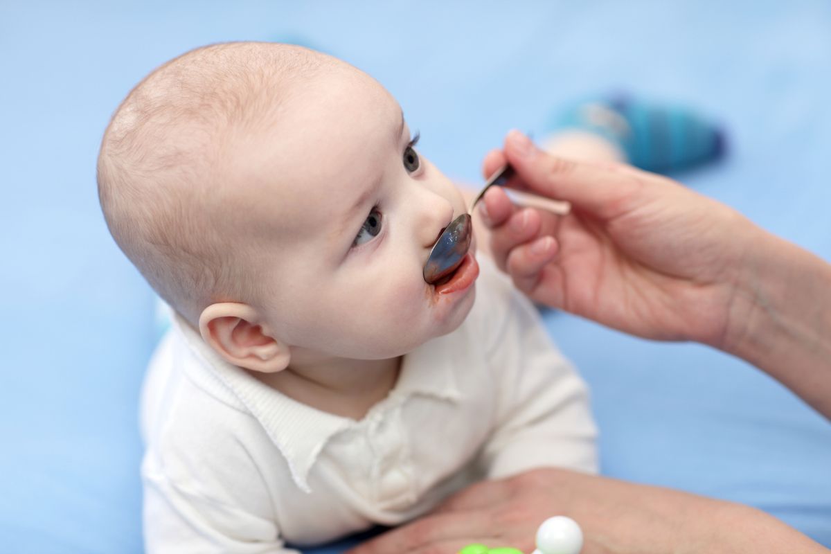 Antibióticos e obesidade infantil? Como o uso precoce pode aumentar o risco de obesidade nas crianças 1 Antibióticos e obesidade infantil.