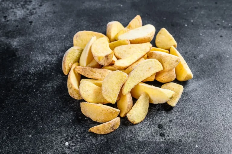 Pode congelar batata cozida? Veja se vale a pena e como fazer do jeito certo 1 Pode congelar batata cozida.