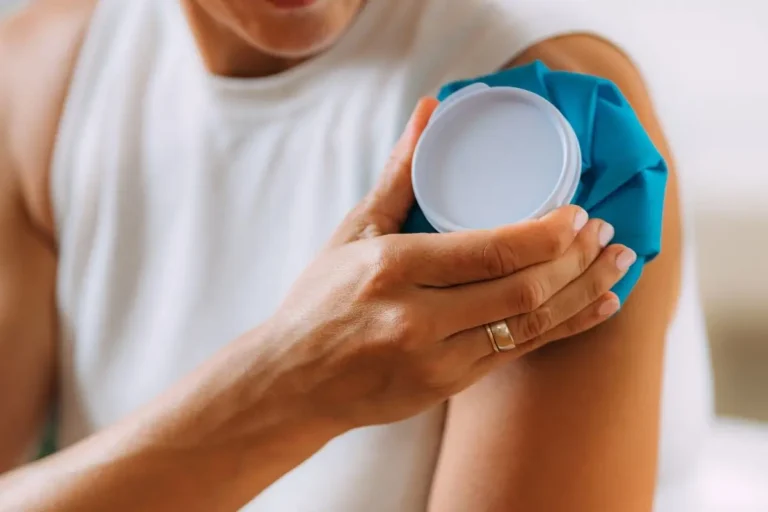 Como o gelo atua na inflamação? Entenda o que acontece no corpo 8 Como o gelo atua na inflamação.