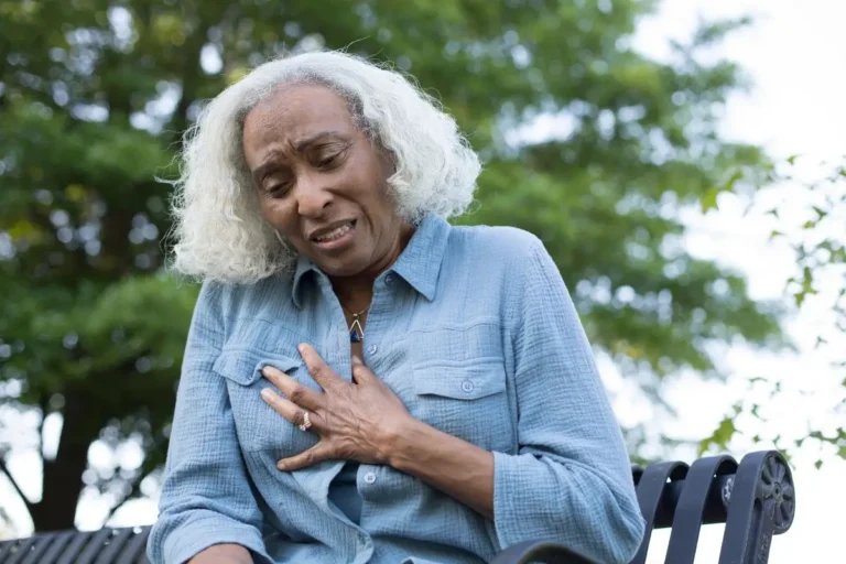 Sintomas de gases presos no tórax: como identificar, causas e aliviar o desconforto rapidamente 6 Sintomas de gases presos no tórax.