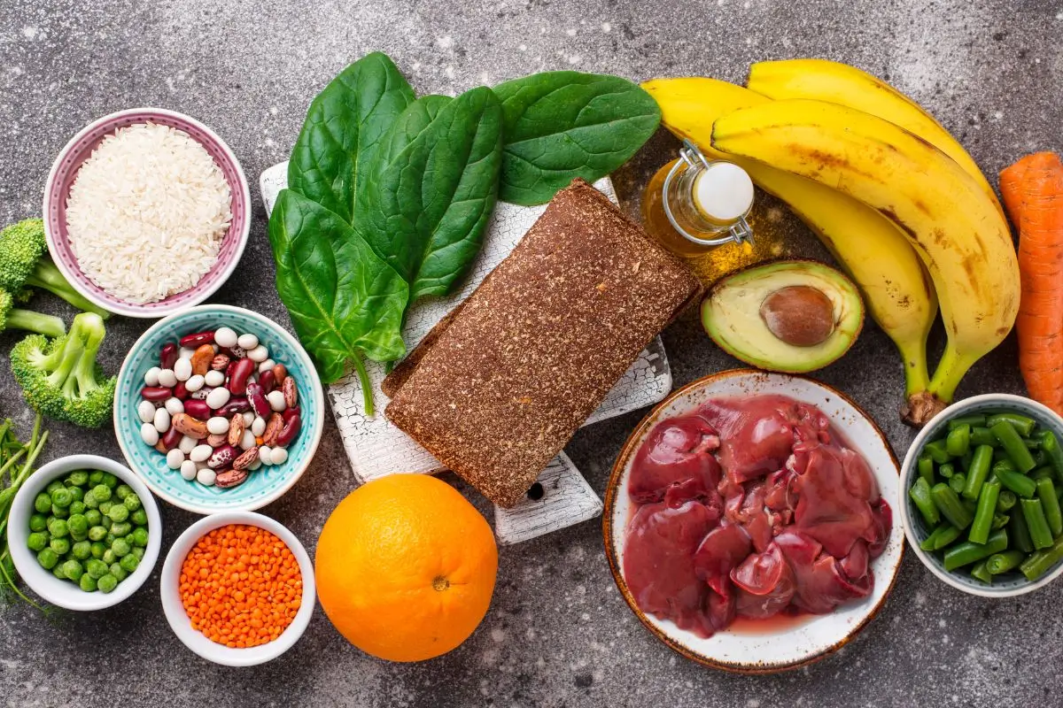 Alimentos ricos em ácido fólico: 17 fontes naturais e seus benefícios para a saúde 1 alimentos ricos em ácido fólico.