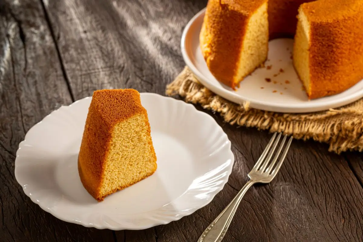 Bolo fofinho de fubá delicioso e fácil de fazer 1 Bolo fofinho de fubá.