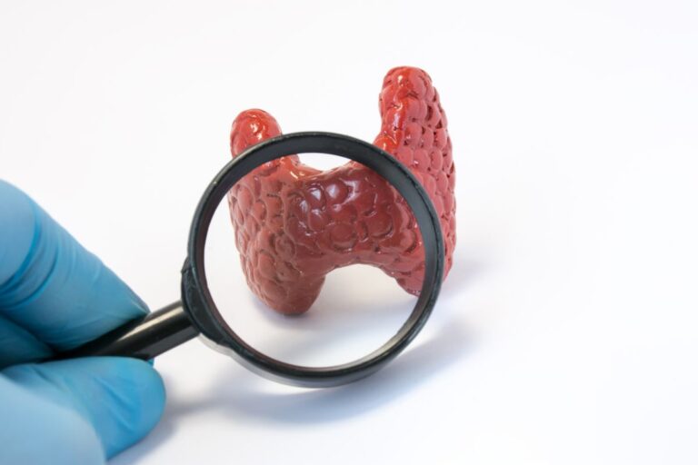 Doenças da tireoide: entenda causas, sintomas e tratamentos 1 doenças da tireoide.