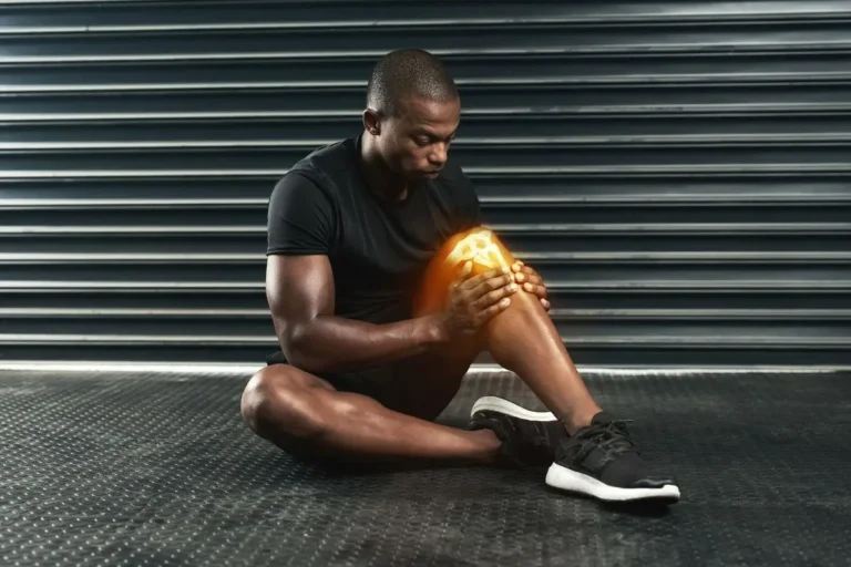10 exercícios para fortalecer o joelho e aliviar dores sem sair de casa 1 Exercícios para fortalecer o joelho.