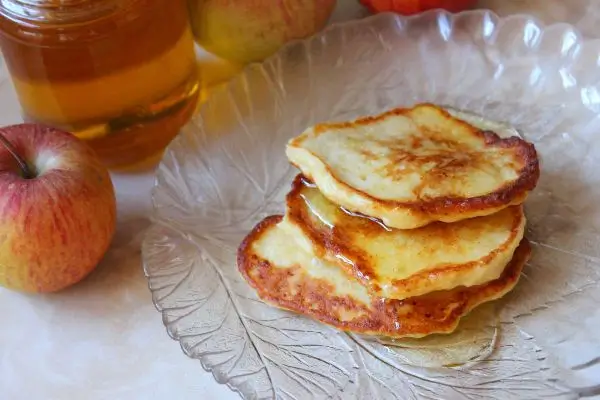 Panqueca de maçã: delicadeza e sabor na medida certa 2 Panqueca de maçã.