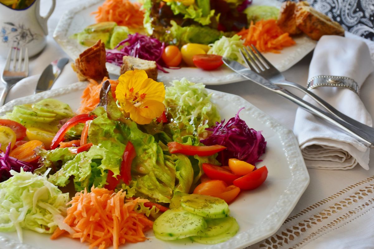 10 dicas para preparar uma salada realmente saudável e irresistivelmente gostosa 1 Salada saudável e gostosa.