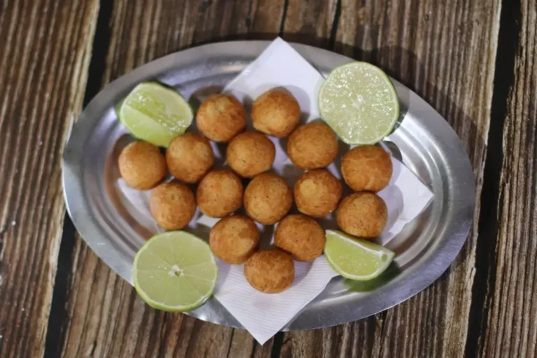 Bolinho de batata com frango: o petisco perfeito para hora do lanche 7 bolinho de batata com frango.