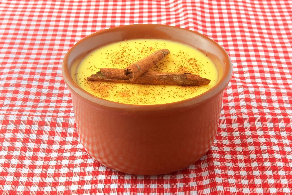 Curau light cremoso: sobremesa saudável que derrete na boca 1 Curau.