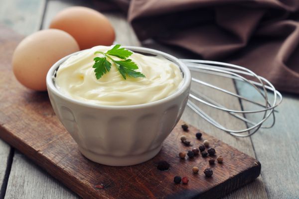 Receita de maionese com ovo cozido e creme de leite: cremosa, saudável e pronta em 10 minutos 2 receita de maionese com ovo cozido e creme de leite.
