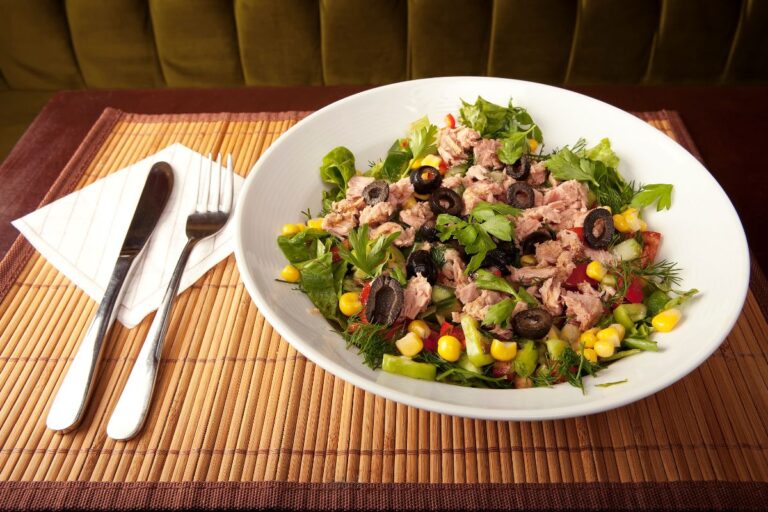 salada de atum.