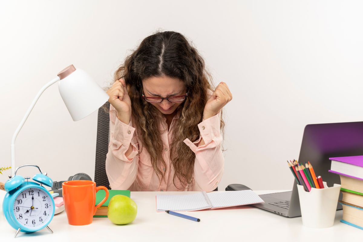 Síndrome de burnout: estudo revela que o trabalho nem sempre é o principal vilão 1 síndrome de burnout.
