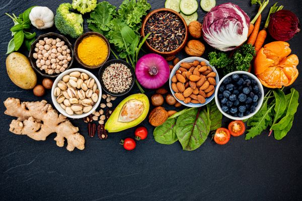 15 alimentos que fazem o cabelo crescer e parar de cair para você comer todos os dias 2 Alimentos que fazem o cabelo crescer e parar de cair.