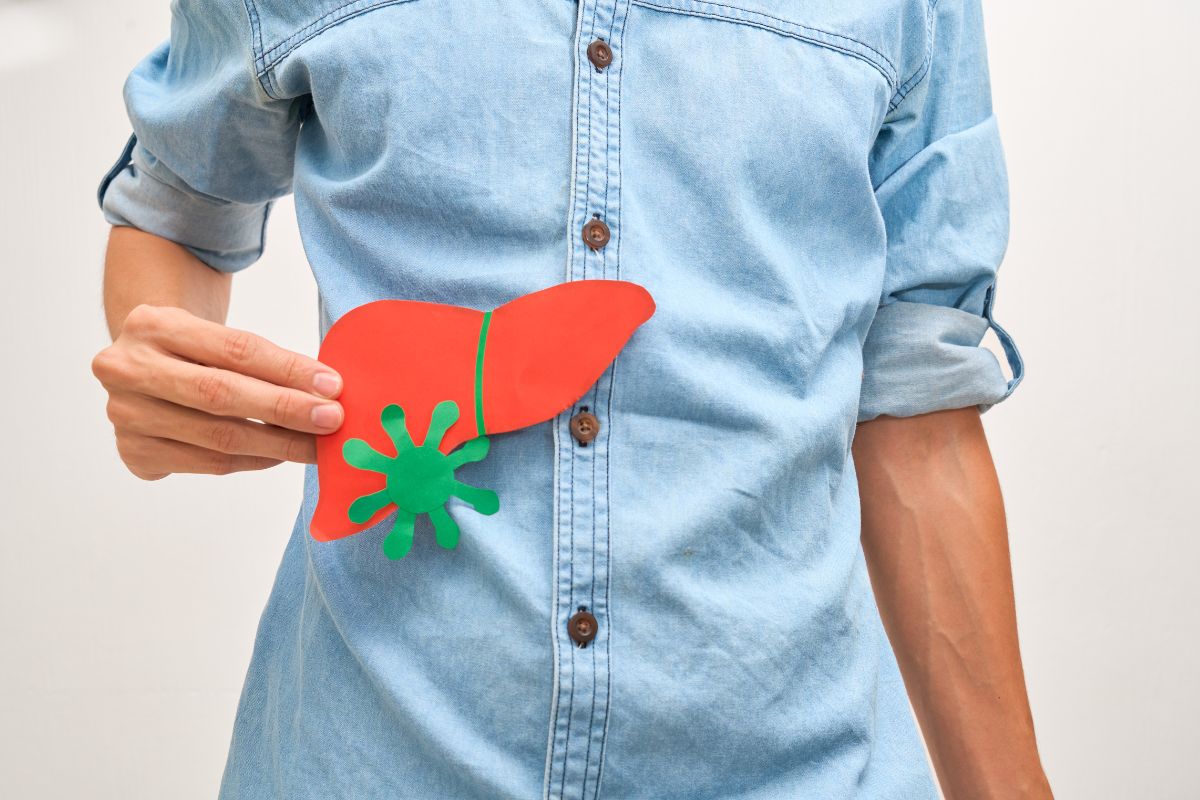 Brasil tem aumento preocupante de casos de hepatite A; saiba mais 1 Hepatite A.