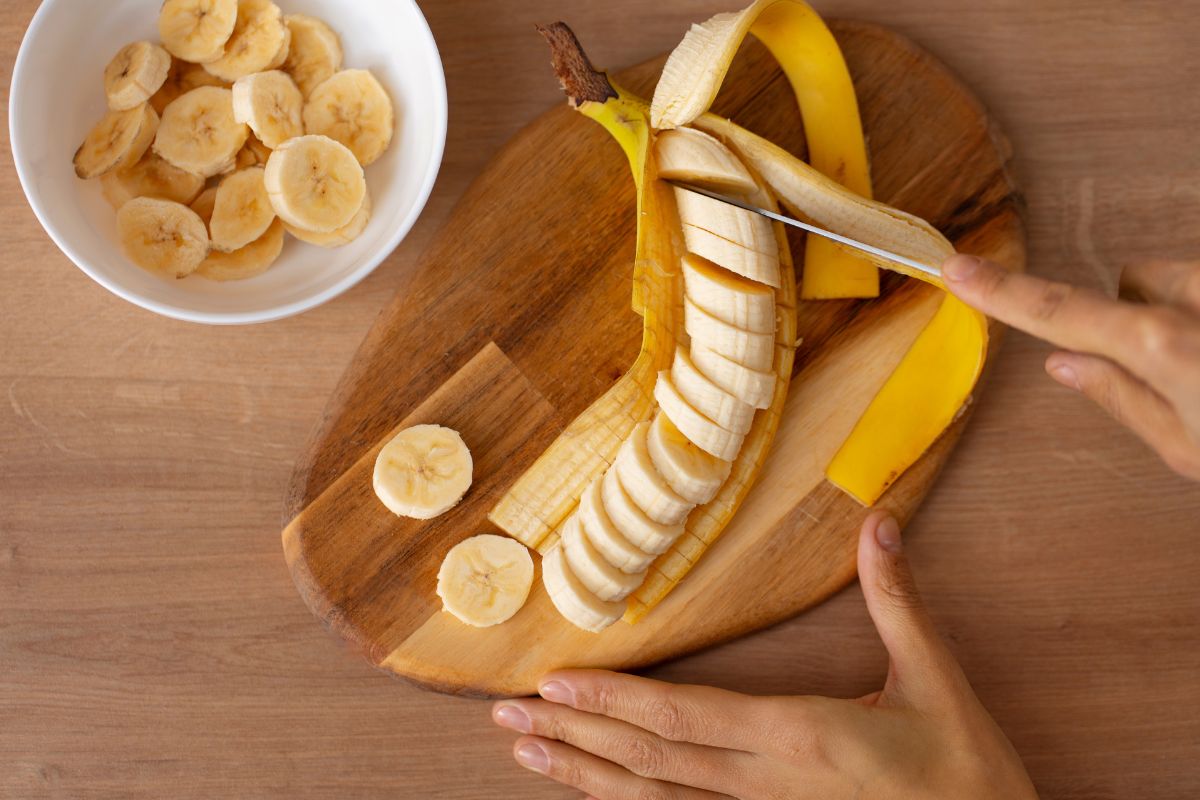 Banana tem lisina ou arginina? Descubra se quem tem herpes pode comer 1 Banana tem lisina ou arginina.
