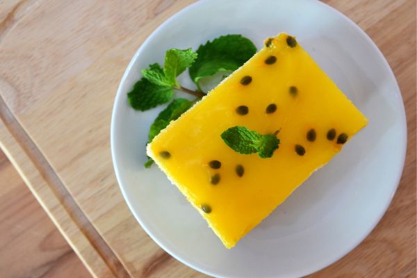 Bolo de maracujá fofinho, gostoso, saudável e com um perfume delicioso 2 Bolo de maracujá.