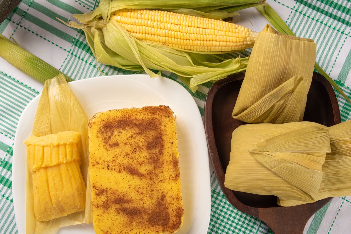 Pamonha de forno fit: sabor inconfundível e muito fácil de fazer 1 Pamonha de forno.