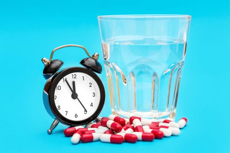 Qual o melhor horário para tomar vitamina B12;