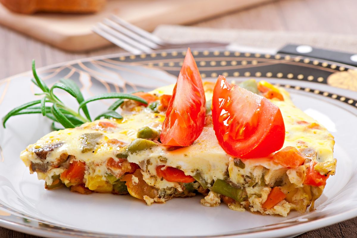 Tortinha de legumes na frigideira: uma receita irresistível, saudável, prática e deliciosa 1 Tortinha de legumes na frigideira.