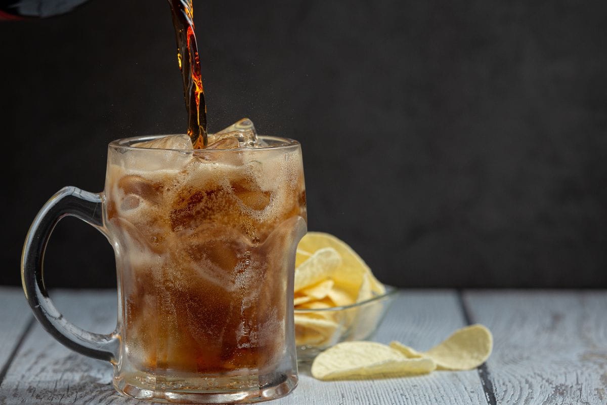 Você ainda toma refrigerante? Veja 9 bebidas saudáveis que realmente valem a troca 1 bebidas saudáveis para substituir o refrigerante.