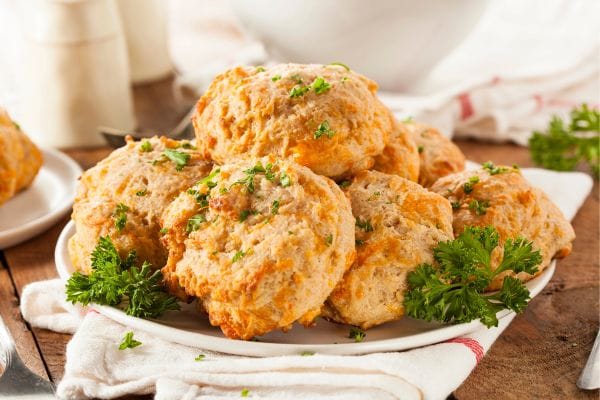 Biscoito de queijo fit: opção leve e deliciosa para qualquer hora do dia 2 Biscoito de queijo.