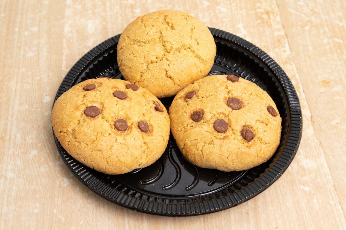 Você nunca provou uma broinha de fubá simples tão leve, saudável e deliciosa 1 broinha de fubá simples.