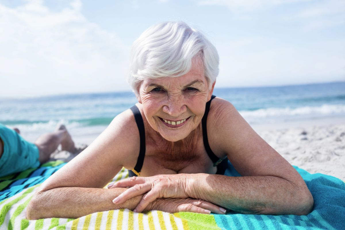 Deficiência de Vitamina D eleva em 22% o risco de idoso andar mais devagar 1 deficiência de vitamina D e mobilidade.
