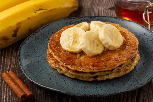 5 receitas com muitas fibras para começar o dia com energia e saúde 2 panqueca de aveia banana e linhaça.