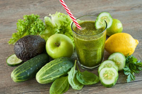 5 receitas com muitas fibras para começar o dia com energia e saúde 5 smoothie verde.