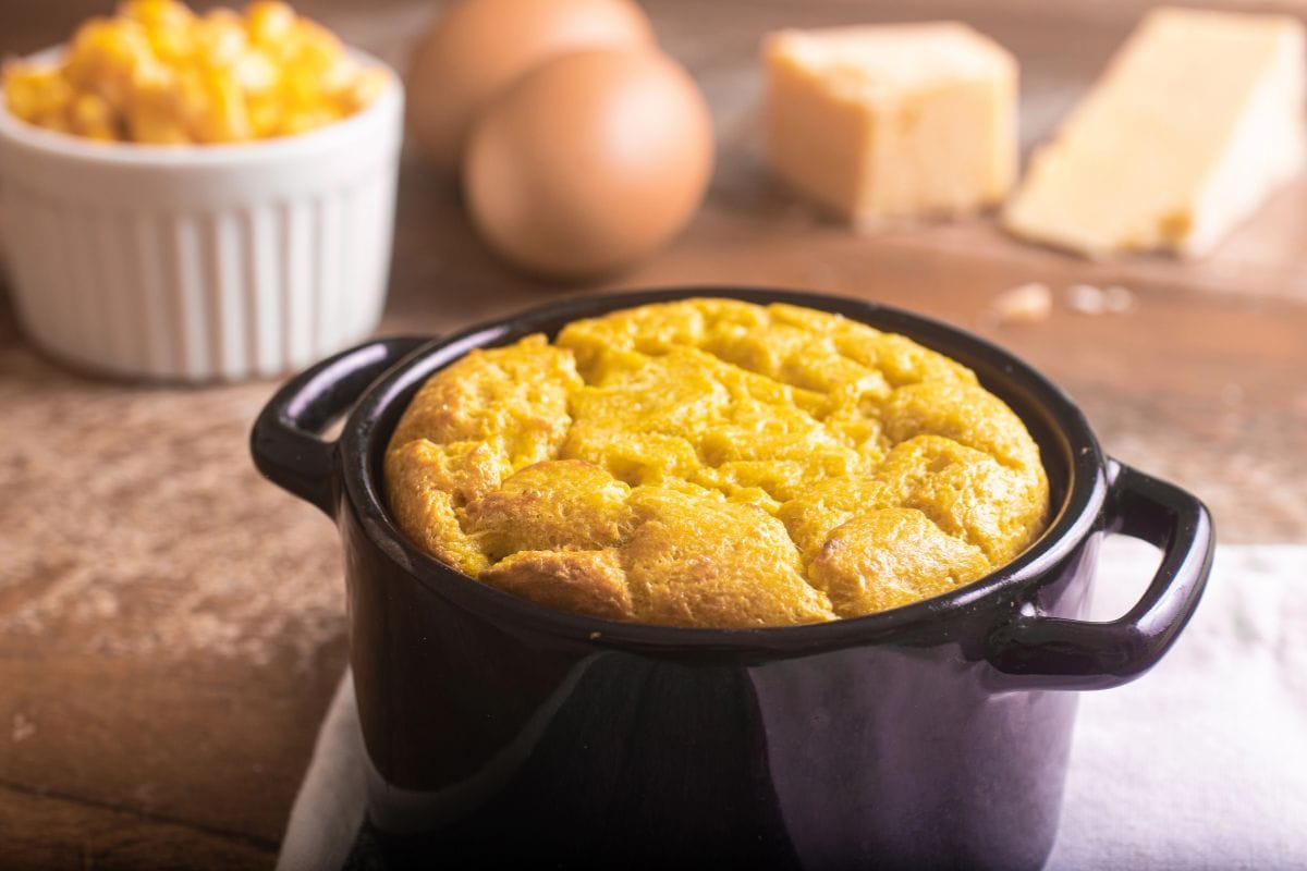 Suflê de milho: a receita deliciosa, leve e fácil que vai surpreender seus convidados 1 suflê de milho.