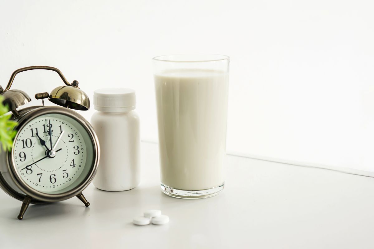 10 medicamentos que você jamais deve tomar com leite 1 tomar remédio com leite corta o efeito.