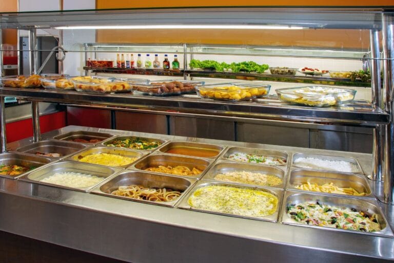 Troca de pratos no cardápio testada em estudo surpreende com impacto na saúde e no planeta 8 troca de pratos no cardápio.