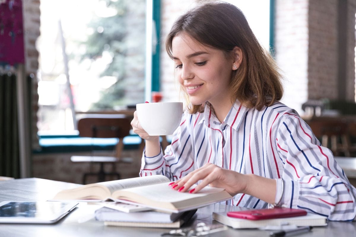 Os 10 melhores chás para estudar e manter o foco: descubra quais realmente funcionam 1 chás para estudar.
