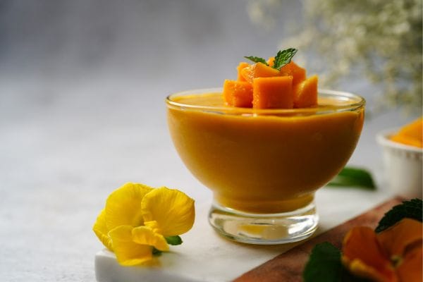 Um mousse de mamão com laranja que vai surpreender: leve, nutritivo e irresistível 2 mousse de mamão com laranja.