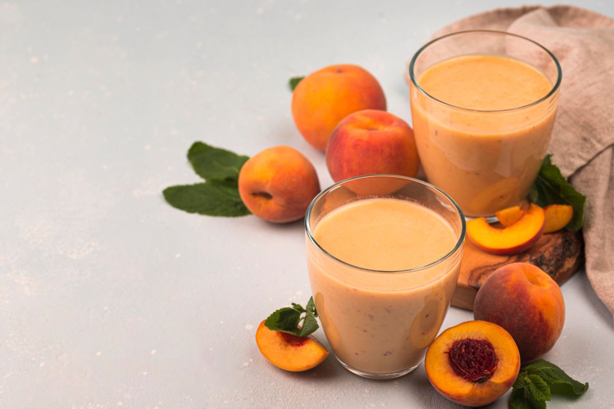 Um smoothie de pêssego com linhaça que vai transformar sua rotina de forma deliciosa e saudável 1 smoothie de pêssego com linhaça.
