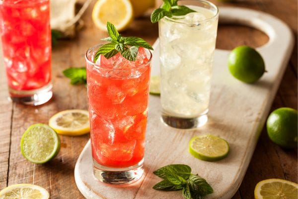 Soda italiana light: refrescância irresistível em versão nutritiva e fácil de fazer 2 soda italiana.