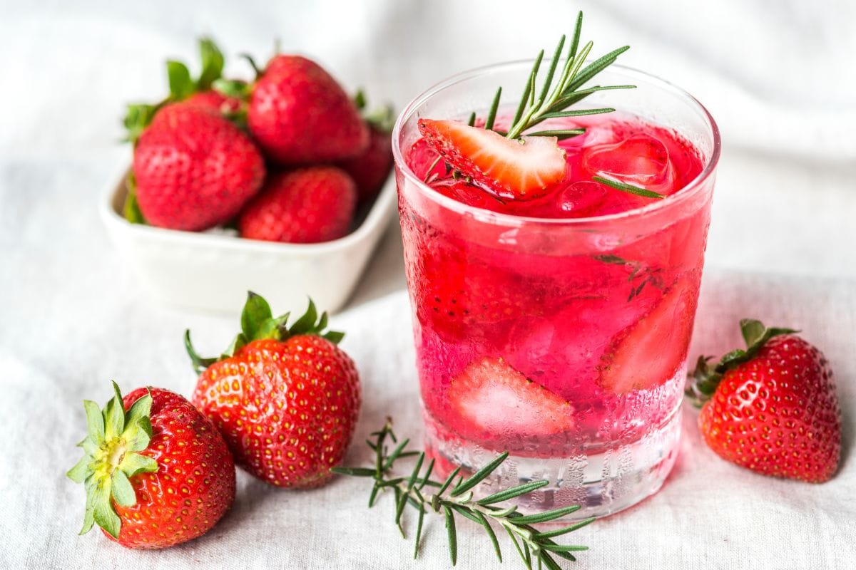 Soda italiana light: refrescância irresistível em versão nutritiva e fácil de fazer 1 soda italiana.