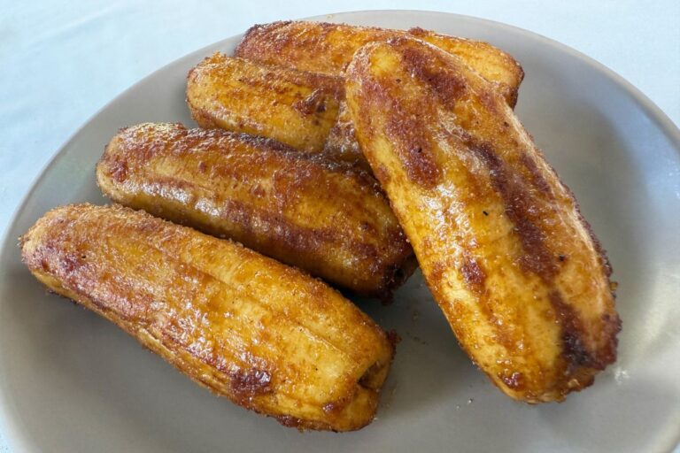 banana caramelizada na airfryer.