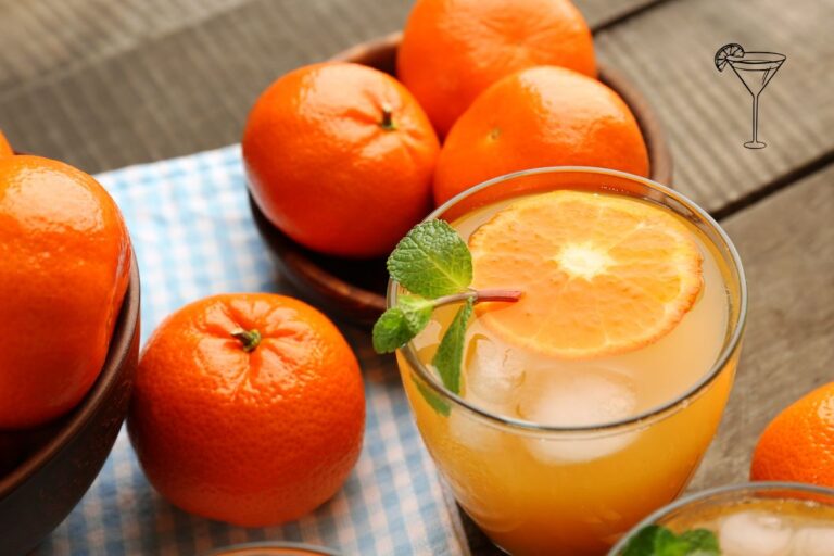 mocktail de tangerina com hortelã.