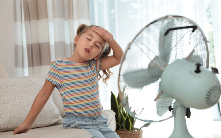 Calor extremo pode atrasar o desenvolvimento do seu filho e estudo orienta como evitar danos 2 Calor extremo e desenvolvimento infantil.