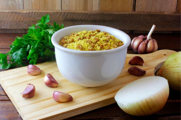 Farofa light: opção caseira com menos gordura para quem busca refeições mais equilibradas 2 farofa light.