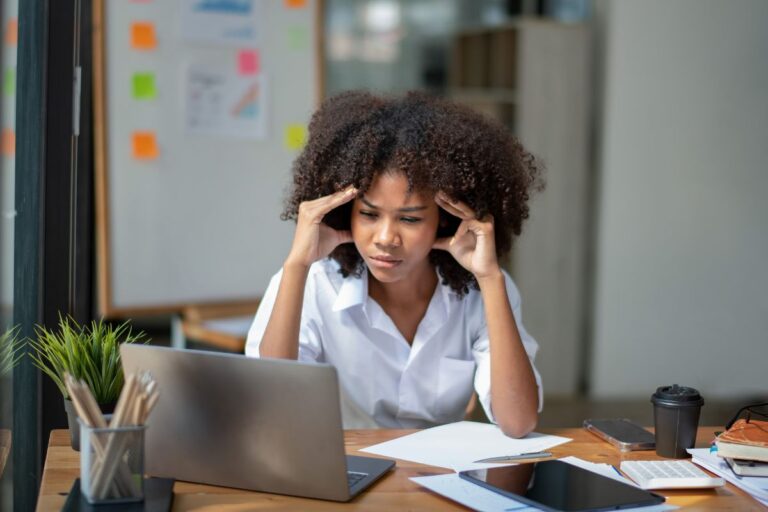 Estresse e glicose: Entenda a conexão entre tensão e açúcar no sangue 1 estresse e glicose.