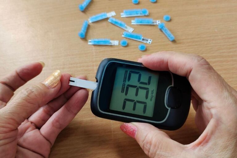 glicose alta pela manhã.