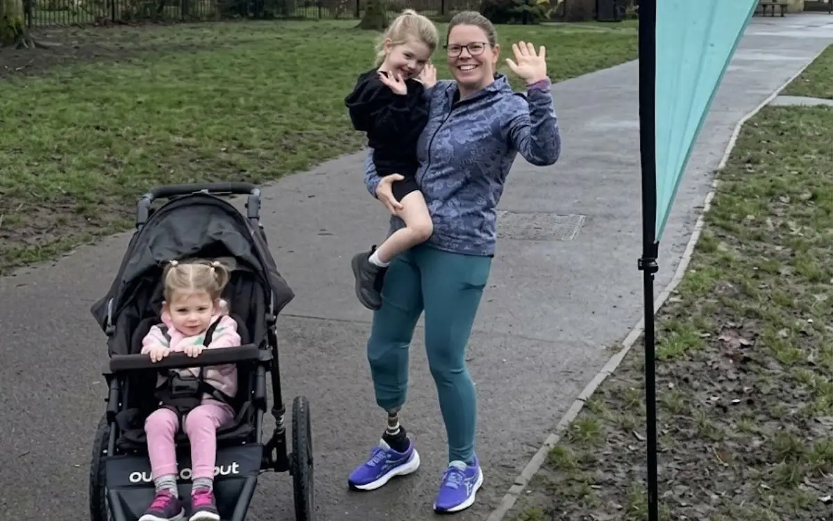 Dor no calcanhar Foto ReproduçãoInstagram @half_price_pedicure_vs_cancer