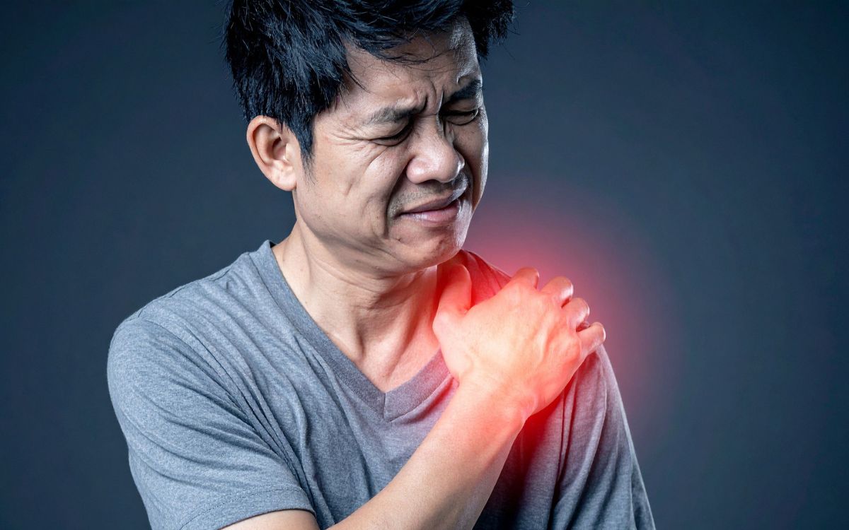 Dor no ombro ao levantar o braço